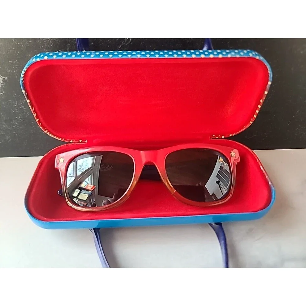 DC Comics Super Girl Sunglasses Panoeyewear